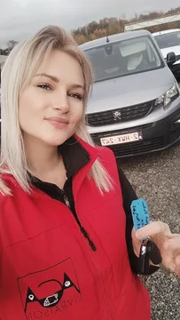 Transportør Lille varebil Peugeot  Partner  i JUPILLE-SUR-MEUSE Belgien